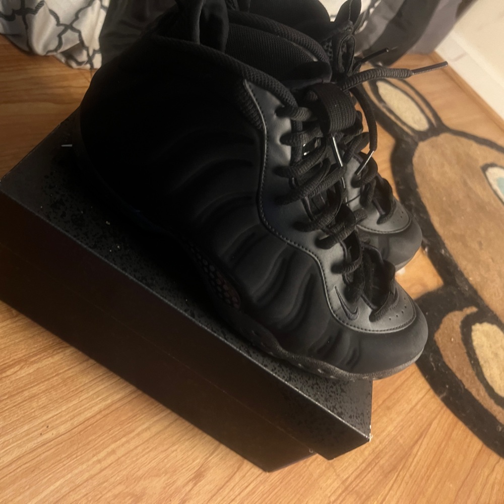 Black suede foamposites